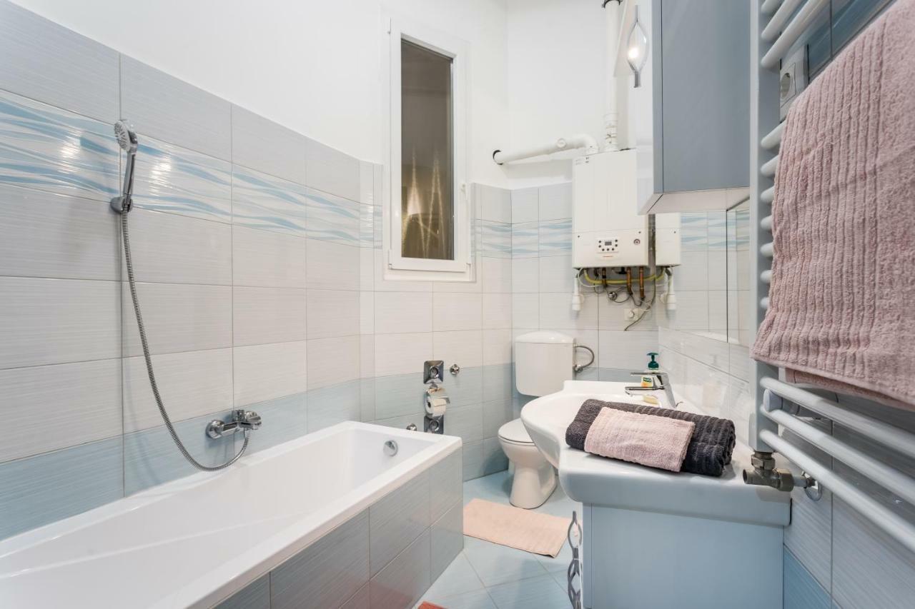 Bpr Turquoise Simplicity Apartment Budapešť Exteriér fotografie